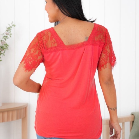 POL White Short Sleeve V Neck Top with Lace Detail NWOT size Large - Picture 2 of 5